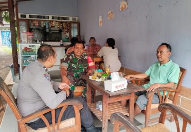 Babinsa Dan Bhabinkamtibmas Kelurahan Wirogunan Sambang Pelaku UMKM