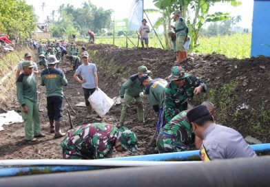 Lawan Pendangkalan, 2.000 Warga dan TNI ‘Kepung’ Saluran Irigasi Soropadan Demi Kedaulatan Pangan