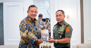 Tingkatkan Diplomasi Militer, Panglima TNI Terima Kunjungan Kerja Dubes LBBP RI Untuk Republik Islam Pakistan Tingkatkan Diplomasi Militer, Panglima TNI Terima Kunjungan Kerja Dubes LBBP RI Untuk Republik Islam Pakistan