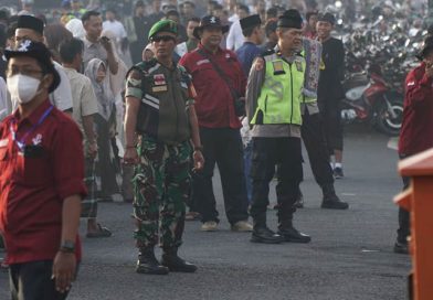 Sinergi Amankan Lebaran, Personel Kodim 0730/Gunungkidul Ikuti Apel Gabungan Pengamanan Shalat Idul Fitri 1447 H Sinergi Amankan Lebaran, Personel Kodim 0730/Gunungkidul Ikuti Apel Gabungan Pengamanan Shalat Idul Fitri 1447 H