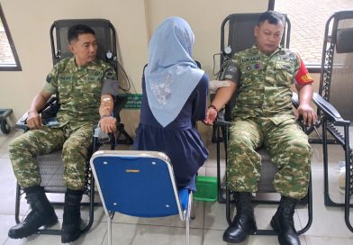 Anggota Kodim Sleman Menunjukkan Kepeduliannya Anggota Kodim Sleman Menunjukkan Kepeduliannya