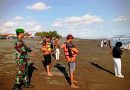 Babinsa Glagah Bersama TIM SAR Pantau Obyek Wisata Pantai Glagah
