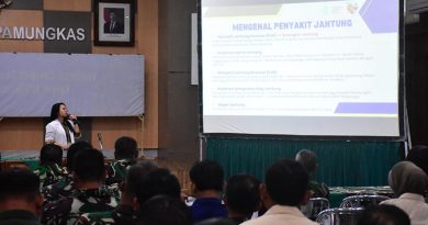 Prajurit dan PNS Korem 072/Pamungkas Terima Sosialisasi Penyakit Jantung Prajurit dan PNS Korem 072/Pamungkas Terima Sosialisasi Penyakit Jantung