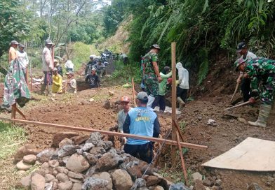 Desa Pasuruhan Beri Dukungan Penuh Pembangunan Jembatan Garuda Kodim 0707/Wonosobo, Warga Gotong Royong Percepat Penyelesaian Desa Pasuruhan Beri Dukungan Penuh Pembangunan Jembatan Garuda Kodim 0707/Wonosobo, Warga Gotong Royong Percepat Penyelesaian