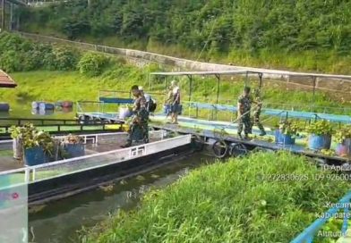 Koramil 04/Garung Kodim 0707/Wonosobo Gelar Karya Bakti Bersihkan Sampah dan Eceng Gondok di Telaga Menjer, Libatkan Pokdarwis Koramil 04/Garung Kodim 0707/Wonosobo Gelar Karya Bakti Bersihkan Sampah dan Eceng Gondok di Telaga Menjer, Libatkan Pokdarwis