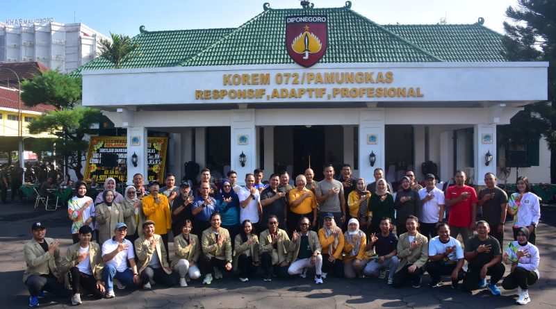 Melalui Olahraga Bersama dan Syawalan, Korem 072/Pamungkas Perkuat Sinergi dengan UGM Melalui Olahraga Bersama dan Syawalan, Korem 072/Pamungkas Perkuat Sinergi dengan UGM
