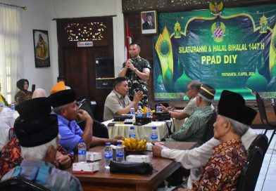 Danrem 072/Pamungkas Hadiri Silaturahmi dan Halal Bihalal PPAD DIY Danrem 072/Pamungkas Hadiri Silaturahmi dan Halal Bihalal PPAD DIY