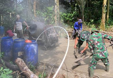 Kodim 0707/Wonosobo Kebut Pengerasan Jalan TMMD Sengkuyung Tahap II di Desa Grugu Kaliwiro, Sinergi TNI-Masyarakat Semakin Solid