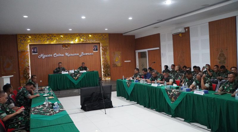 Taklimat Akhir Audit Kinerja Itdam IV/Diponegoro, Korem 072/Pamungkas Komitmen Tingkatkan Tata Kelola Organisasi