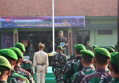 Danrem 072/Pamungkas Pimpin Upacara 17-an dan Penyerahan Penghargaan Juara Harapan I Lomba Karya Bakti TNI AD Danrem 072/Pamungkas Pimpin Upacara 17-an dan Penyerahan Penghargaan Juara Harapan I Lomba Karya Bakti TNI AD