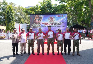 Danrem 072/Pamungkas Buka Open Tournament Panjat Tebing Piala Panglima TNI Danrem 072/Pamungkas Buka Open Tournament Panjat Tebing Piala Panglima TNI