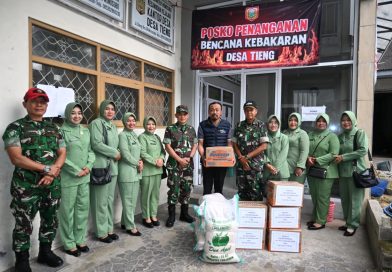 Kodim 0707/Wonosobo Salurkan Bantuan untuk Korban Kebakaran di Tieng Kodim 0707/Wonosobo Salurkan Bantuan untuk Korban Kebakaran di Tieng
