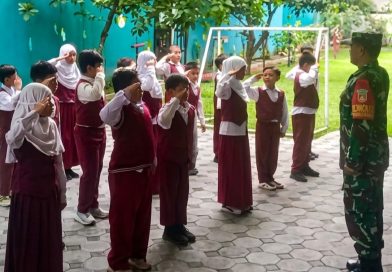 Babinsa Koramil 06/Ngaglik Menabur Benih Karakter Sejak Dini
