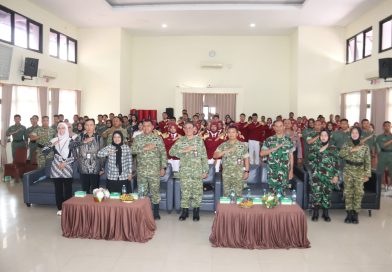Sinergi Mengabdi di Bumi Sembada, Kasdim 0732/Sleman Dampingi Kunjungan Kerja Unhan RI di SRMA 20 Sleman Sinergi Mengabdi di Bumi Sembada, Kasdim 0732/Sleman Dampingi Kunjungan Kerja Unhan RI di SRMA 20 Sleman